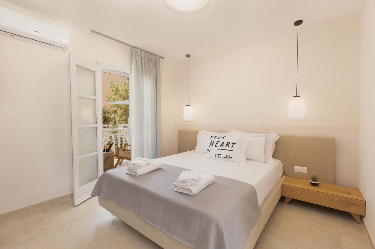 Trinity The Hotel Amoliani Extérieur photo