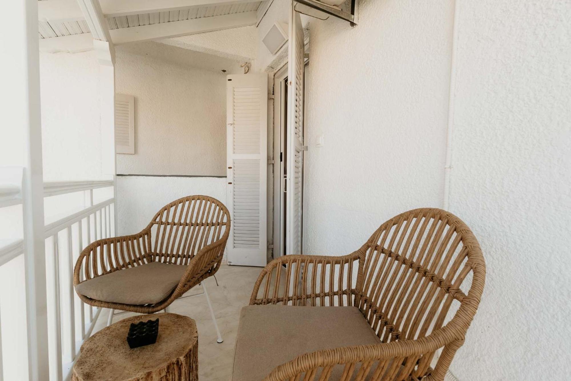 Trinity The Hotel Amoliani Extérieur photo